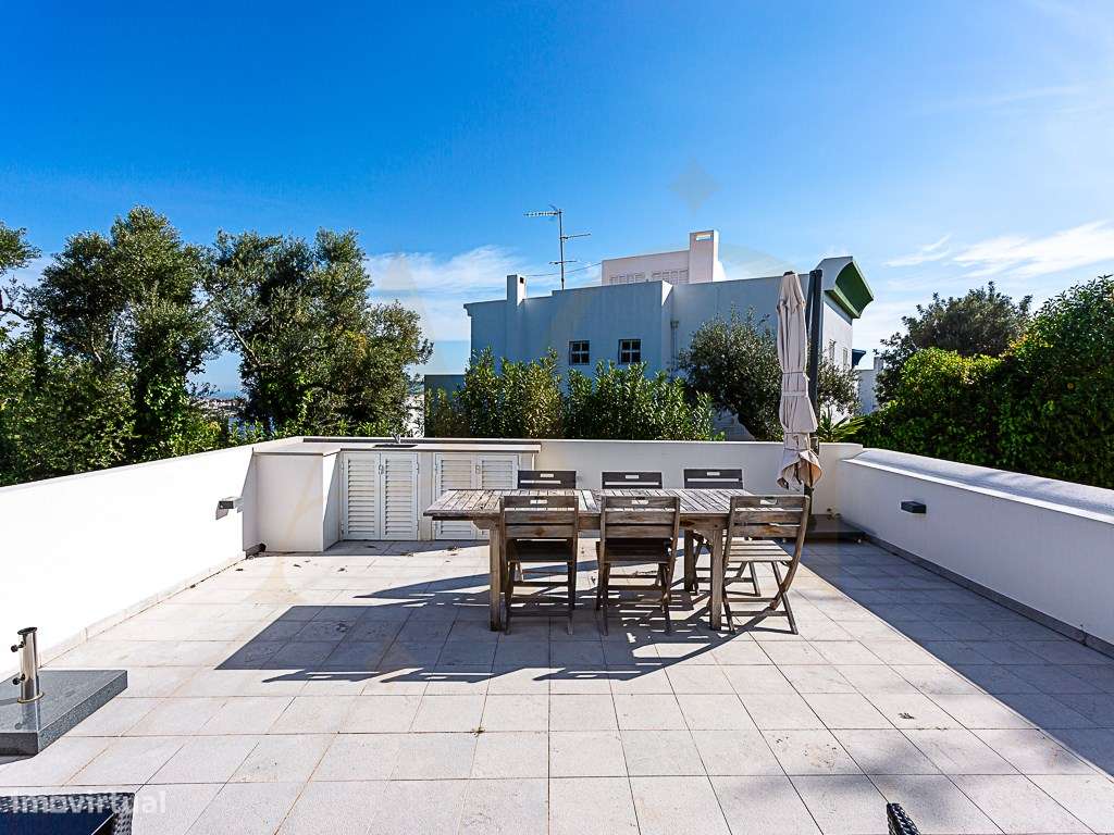 Moradia Exclusiva T4 com Vista Mar e Cidade em Tavira-35