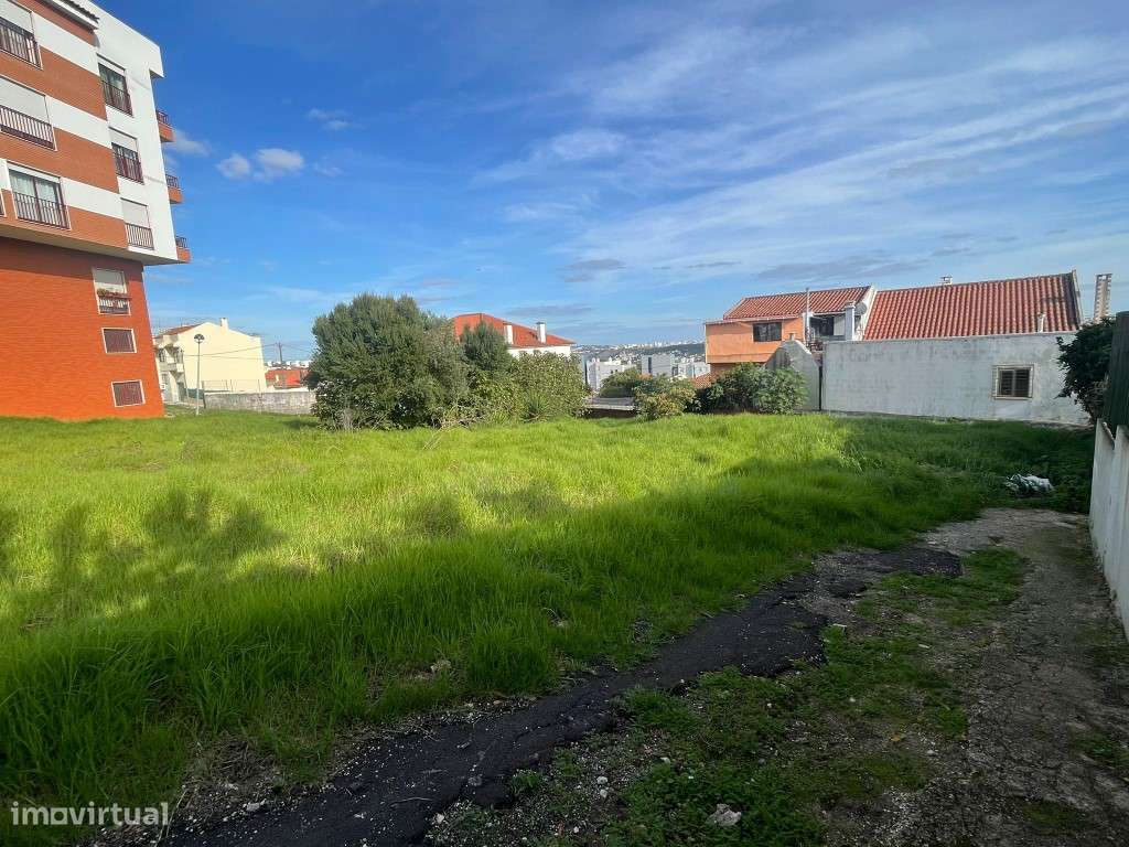 Terreno Urbano na Mina de Água - Construa a Sua Moradia de Sonho ou...-12