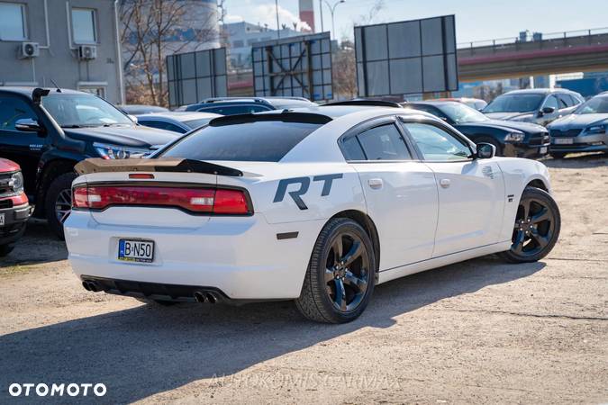 Dodge Charger 5.7 R/T - 8