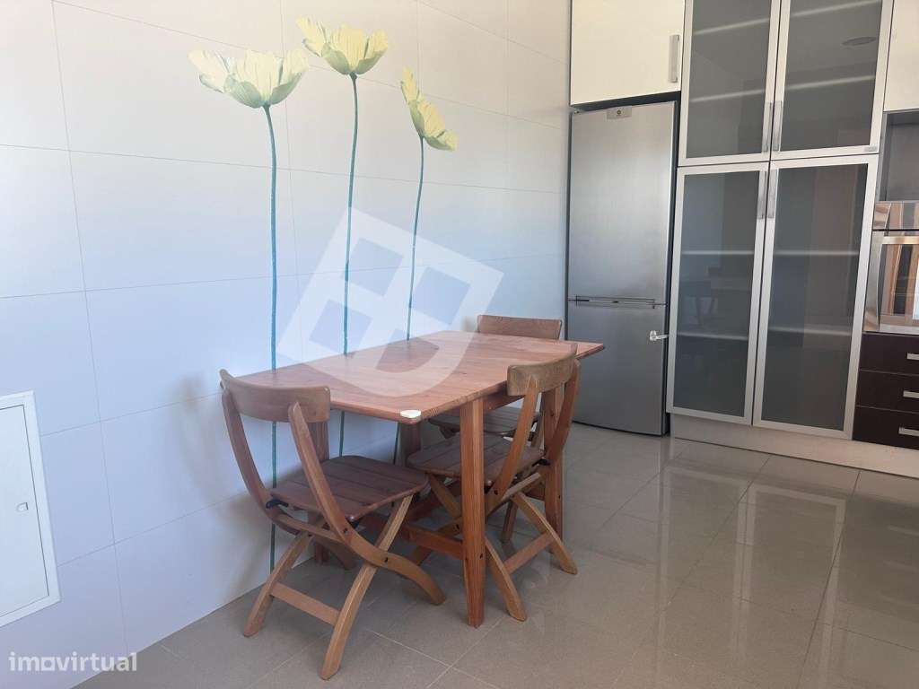 Apartamento T2 com Terraços - Aveiro /Glória-3