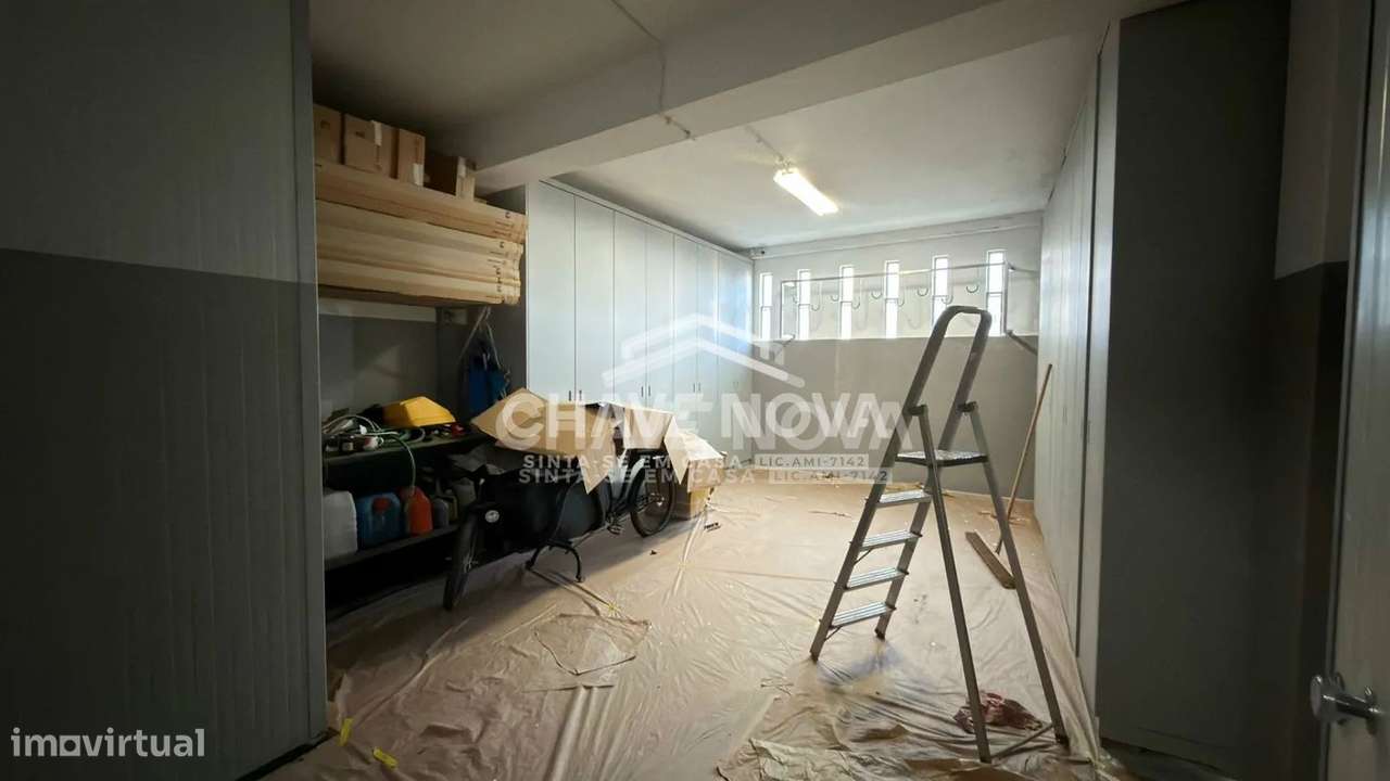 Garagem Fechada c/ 112m em Canidelo (Praias) - Grande imagem: 4/10
