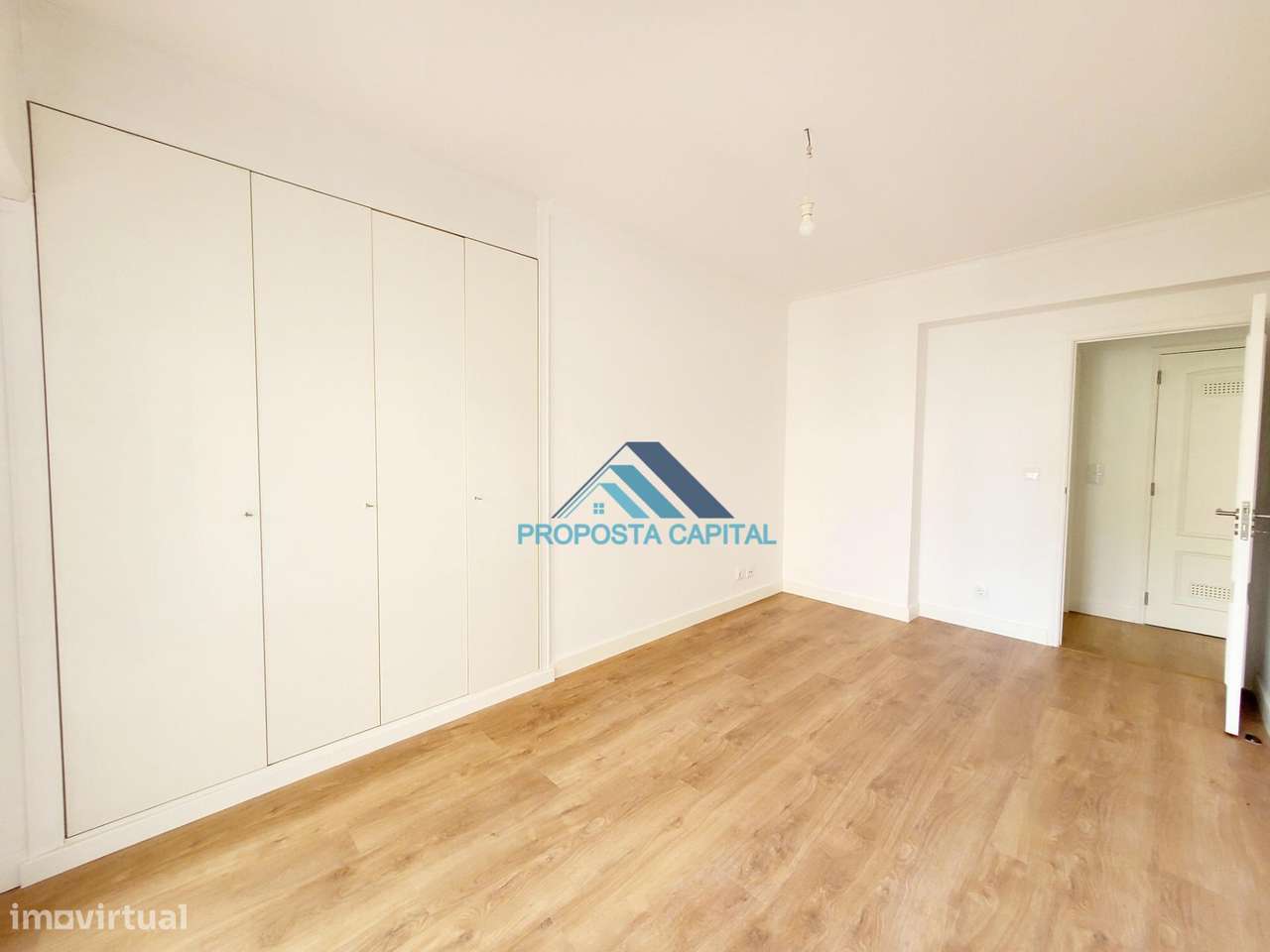 APARTAMENTO T3 TOTALMENTE REMODELADO | ESTRADA DA LUZ - COM GARAGEM-24