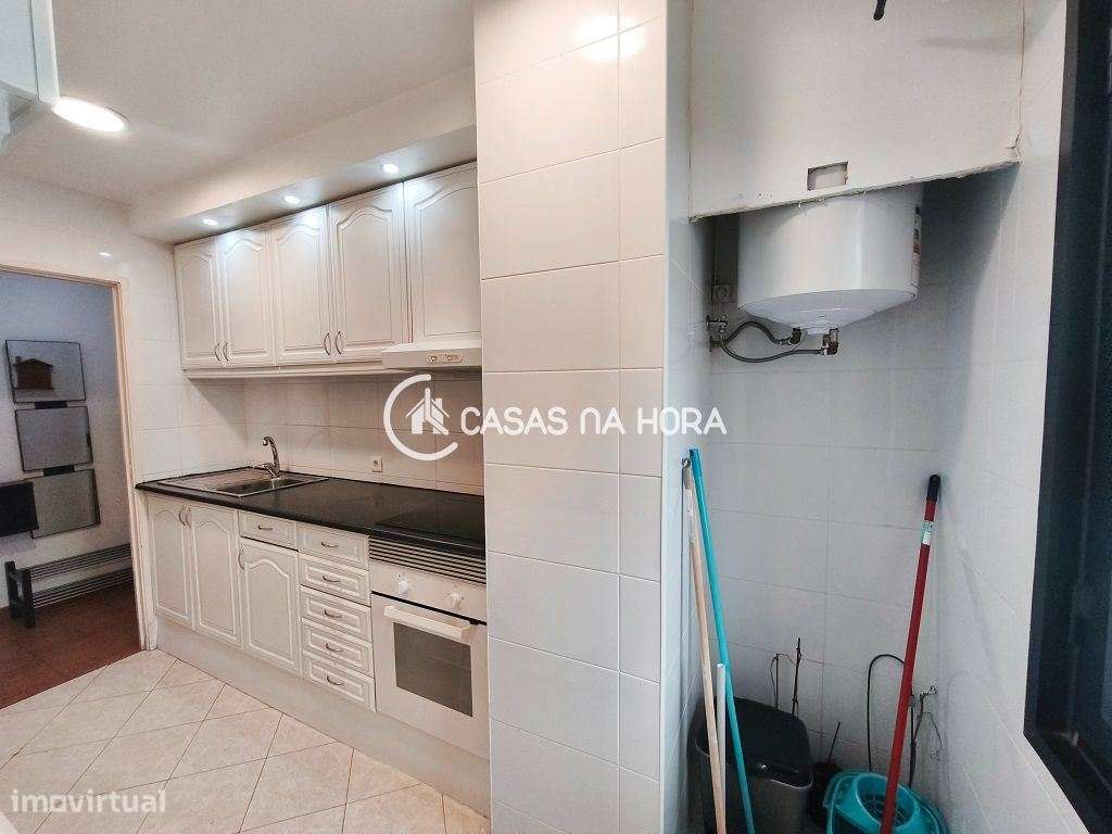 Apartamento T2  Próximo ao Centro de Saúde - Santo António dos Cava... - Grande imagem: 4/29