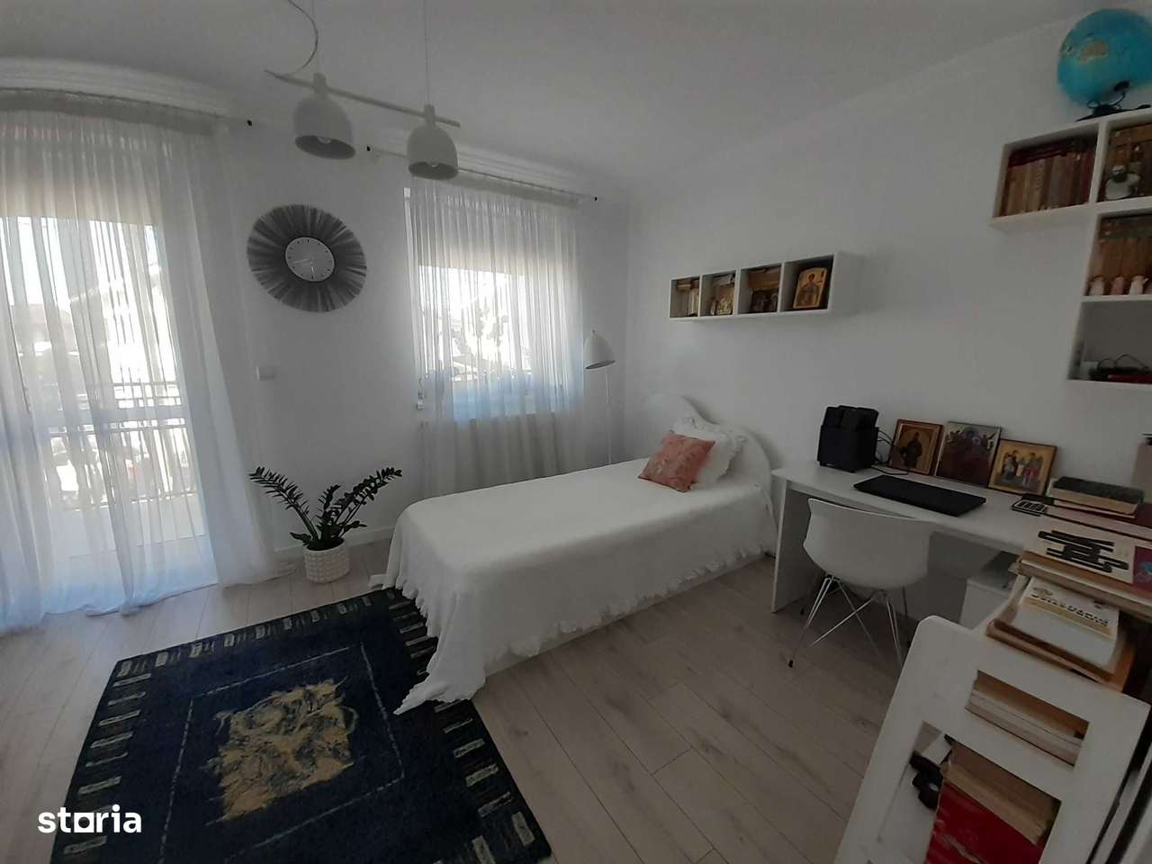 Casa la asfalt , zona centrala, constructie 2011, renovata - Imagine principală: 4/7