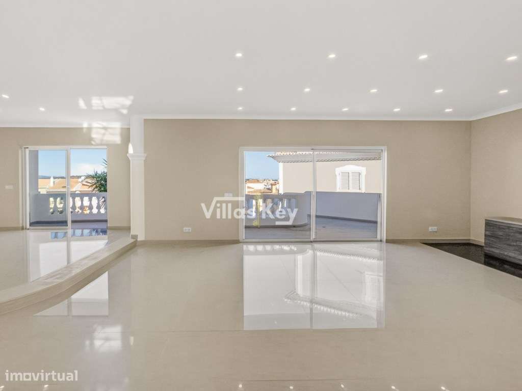 Para venda, moradia 4 quartos, vista mar, garagem, Lagos,Algarve. - Grande imagem: 4/44