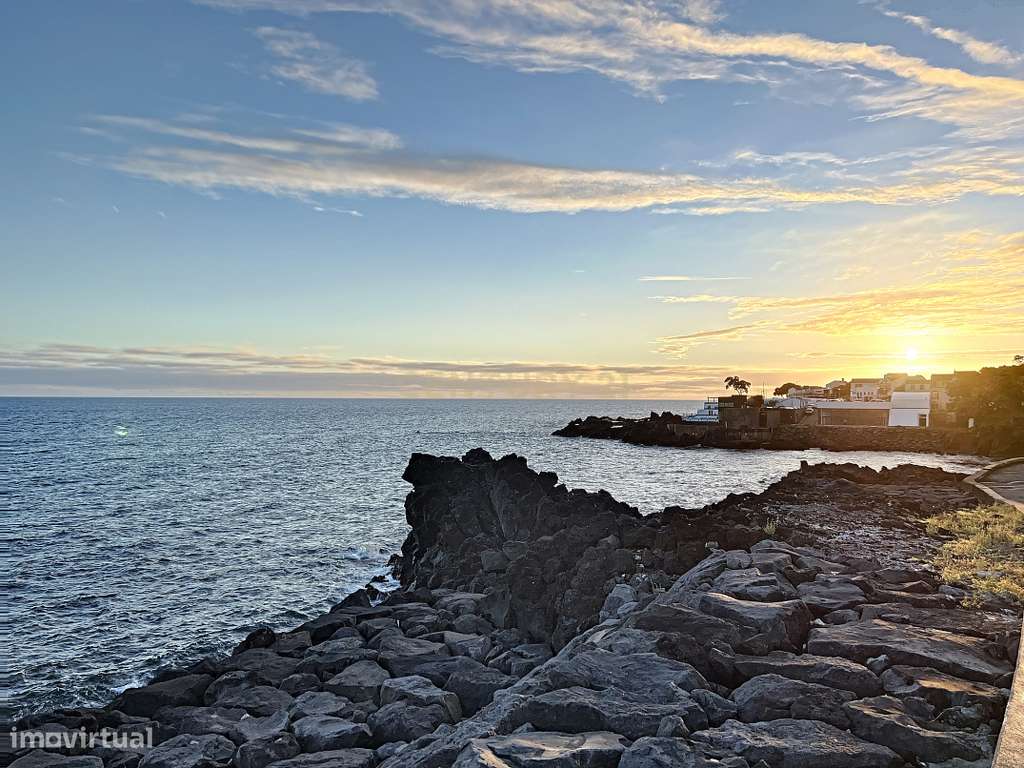 Oportunidade Única: Venda de Clínica em Pleno Funcionamento na Lagoa –-53