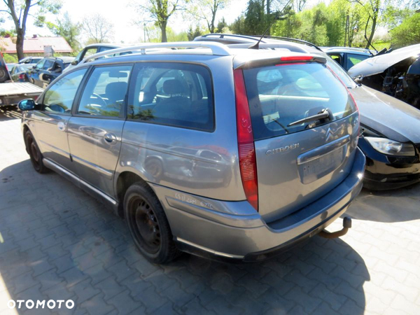 CITROEN C5 II LIFT KOMBI 2005 EYTC 1.6 HDI DV6TED4 109KM MT5 SZARY ORAGEUX na części - 3