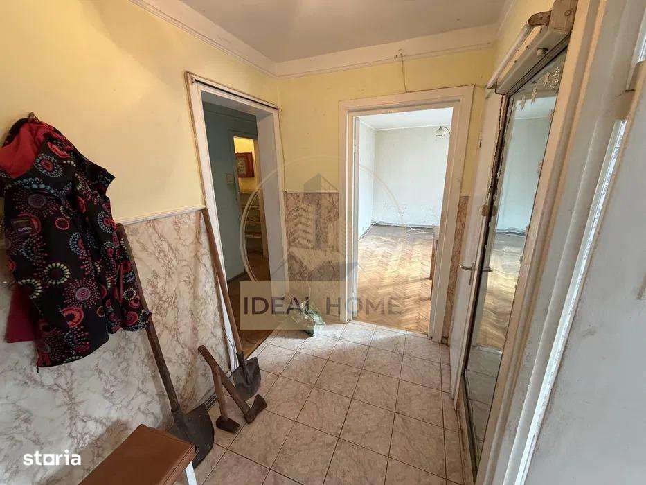 Apartament 3 camere decomandat Podu De Piatra - Imagine principală: 4/7