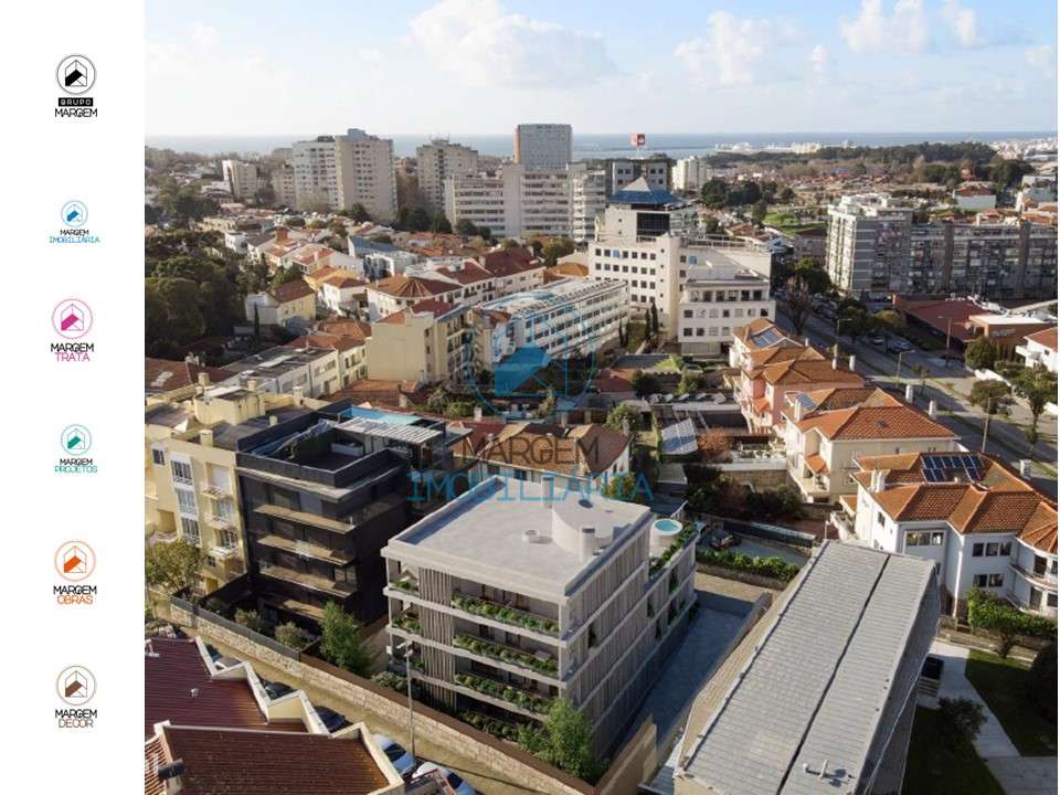 Apartamento-Moradia T3 c/200m2 de jardim e box 2 viaturas-5