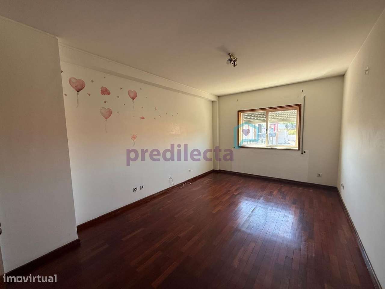 REF3813 - Rentabilidade garantida: T1 c/ box - À Areosa-13