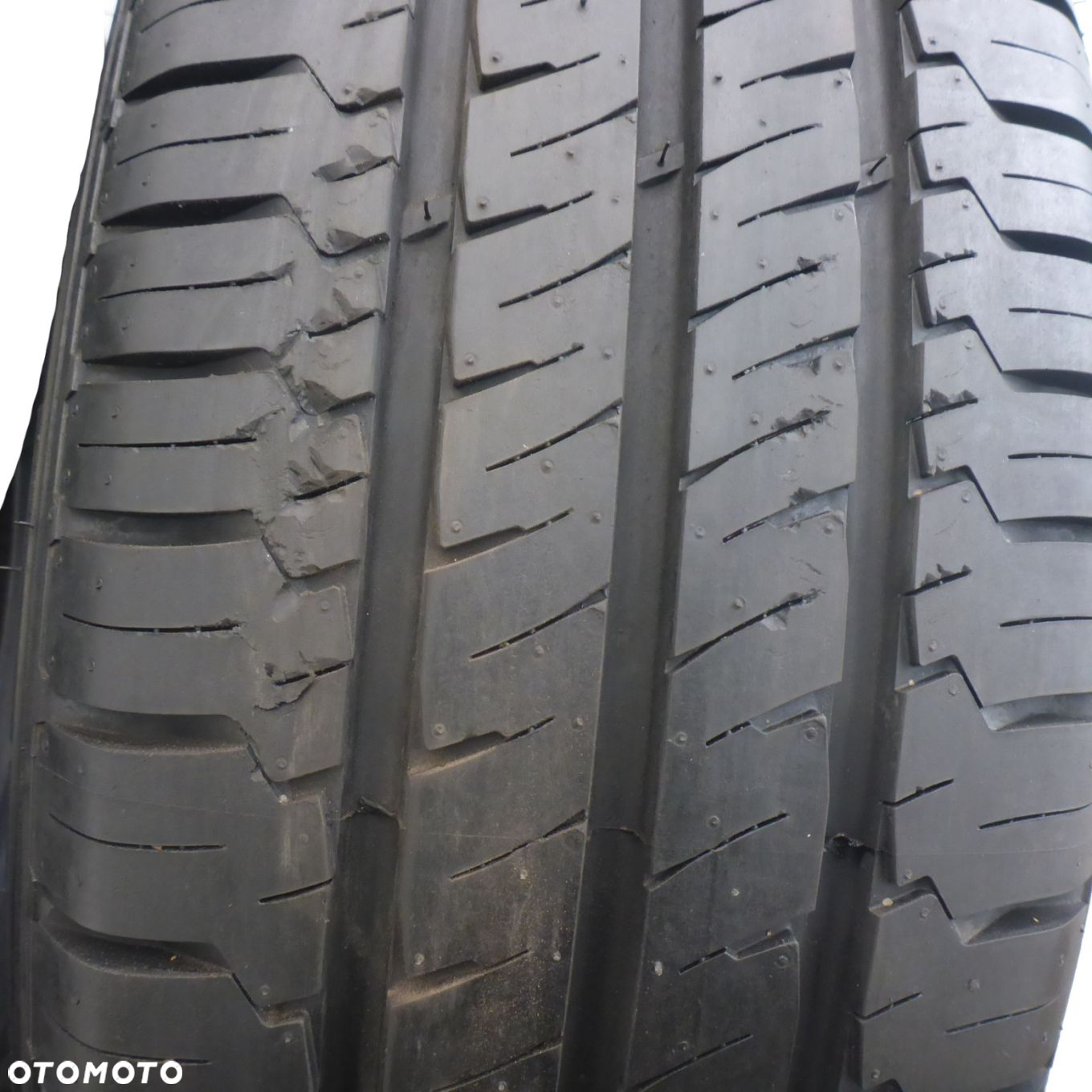 4 x HANKOOK 235/65 R16 C 115/113R Vantra LT Lato 9mm - 8