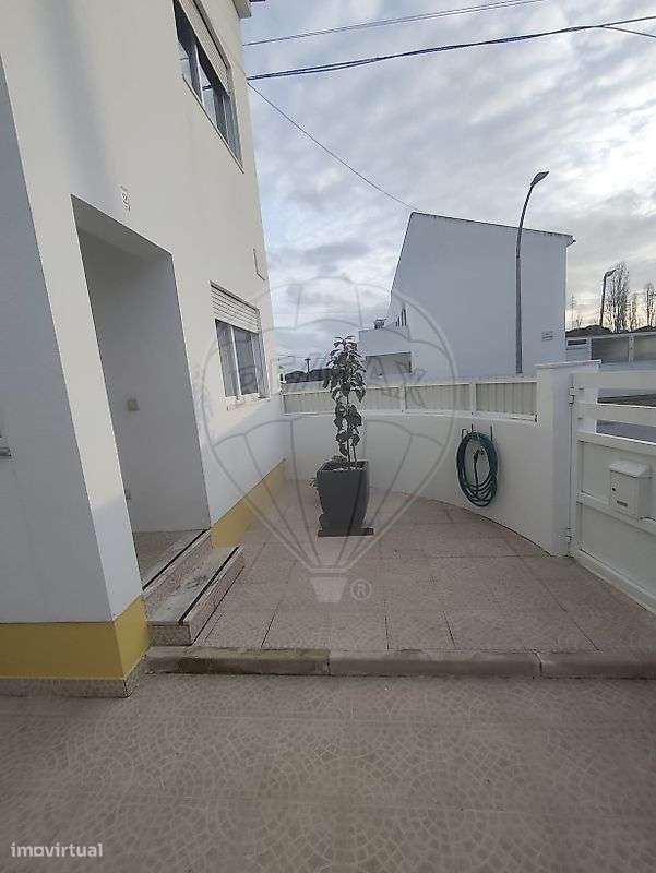 Moradia T3 para venda - Grande imagem: 2/25