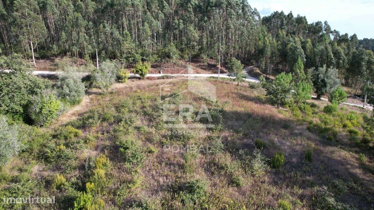Moradia T3 localizada em Vila Cã, Pombal-11