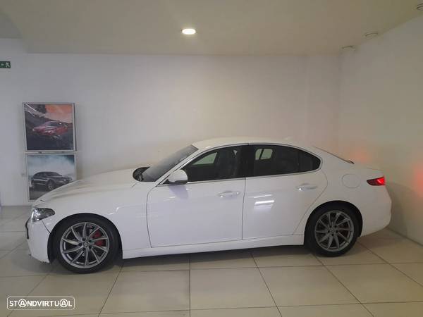 Alfa Romeo Giulia 2.2 D Super - 5