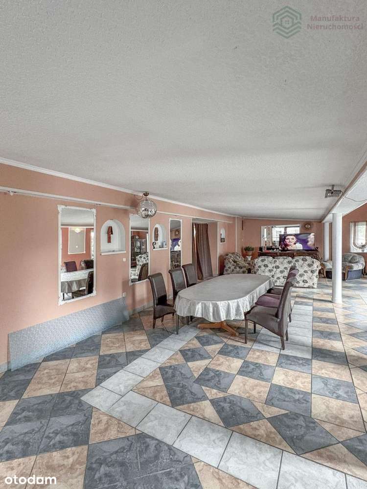 Obiekt z pokojami basenem i domkami - Pełny obrazek: 4/15