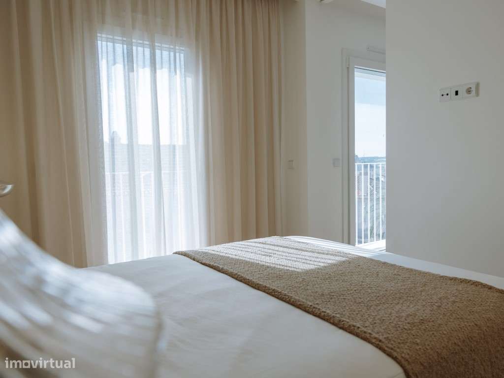 Ideal para Jovens ou Investidores - T1 Moderno no Centro de Leiria-5