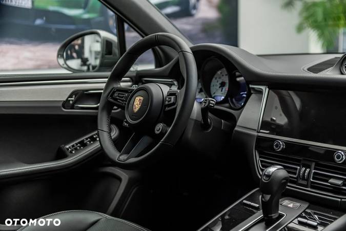 Porsche Macan T - 20