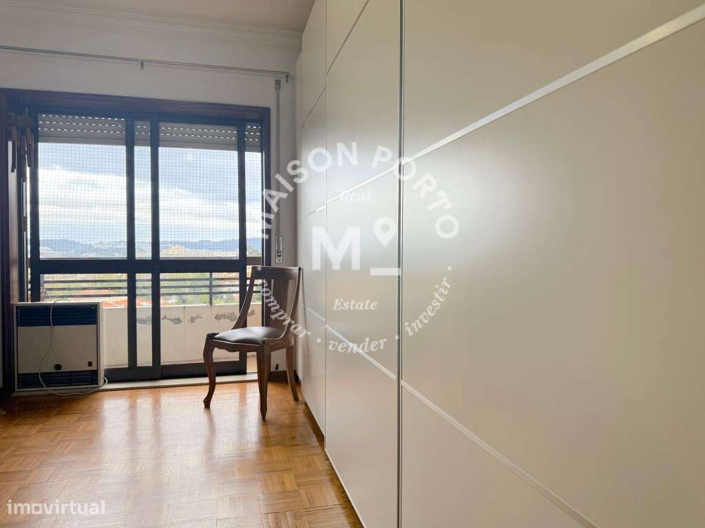 Apartamento T3 com 2 Varanda e Estacionamento em Rio Tinto, próximo... - Grande imagem: 4/33