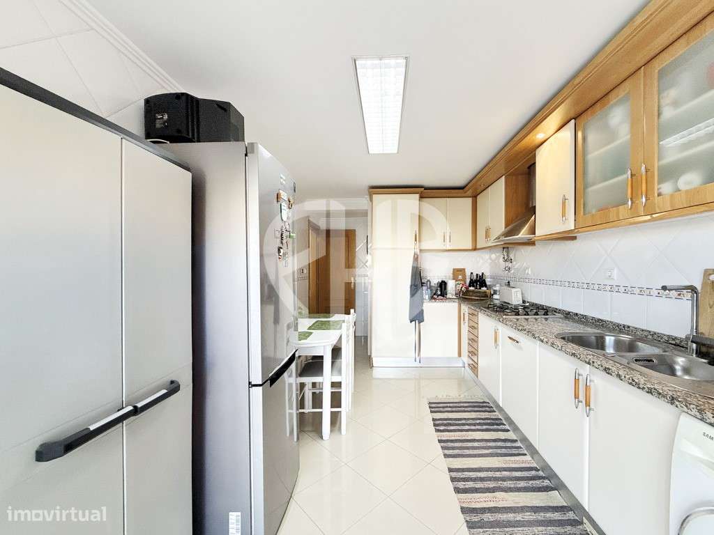 Apartamento T3 / C/Parqueamento // Santa Marta Corroios-9