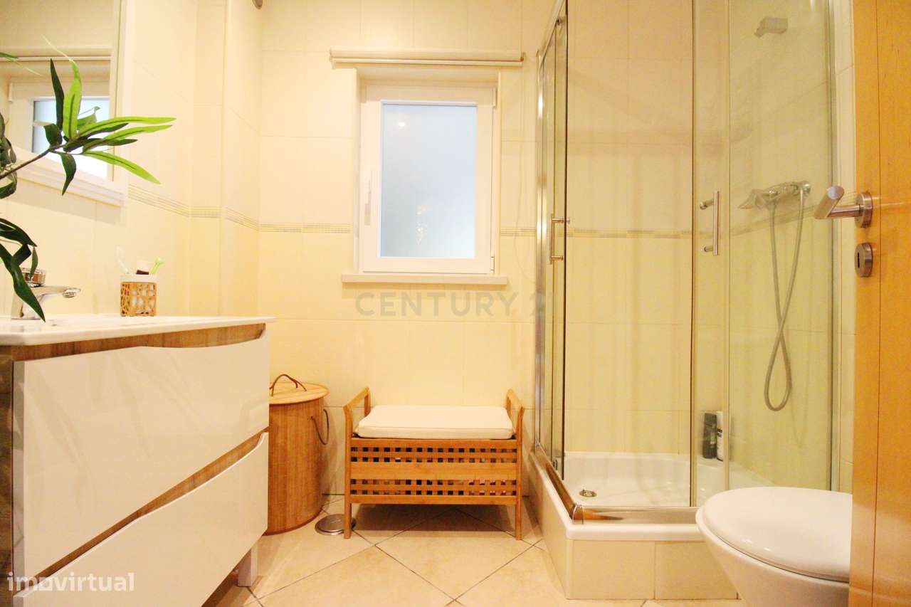 Moradia, Fernão Ferro, Seixal, com 3 Quartos-11