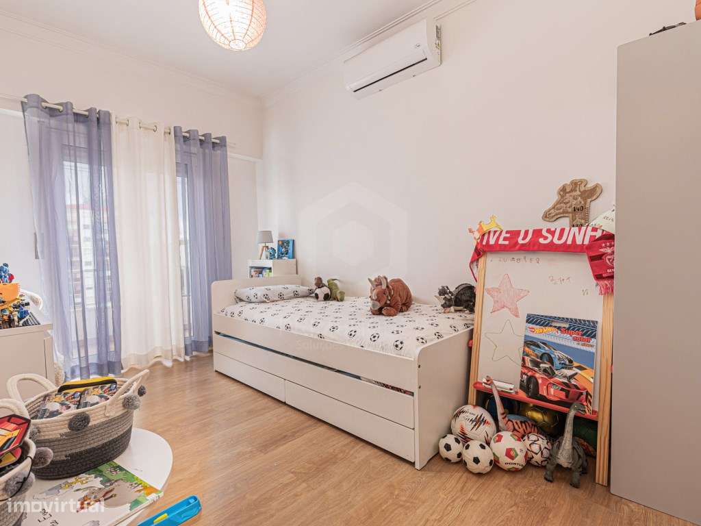 Apartamento T2 - Torre da Marinha-21