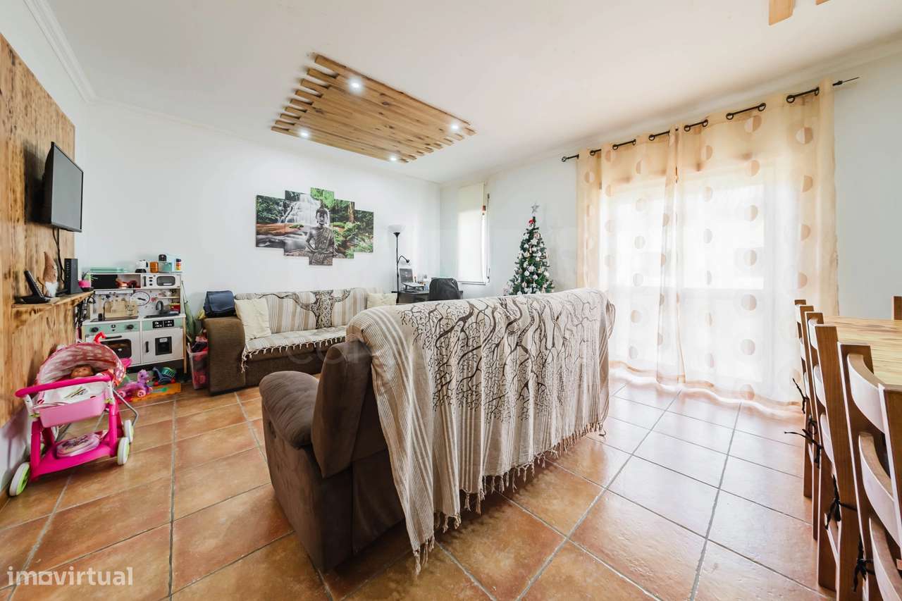 Apartamento T3 C/ Varandas e Garagem, Bombarral - Grande imagem: 5/19