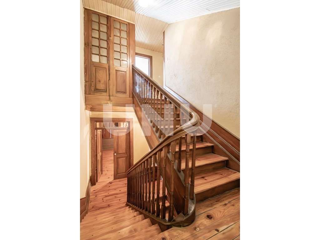 Prédio com Dois Edifícios Independentes no Tortosendo - Elevado Pot...-28