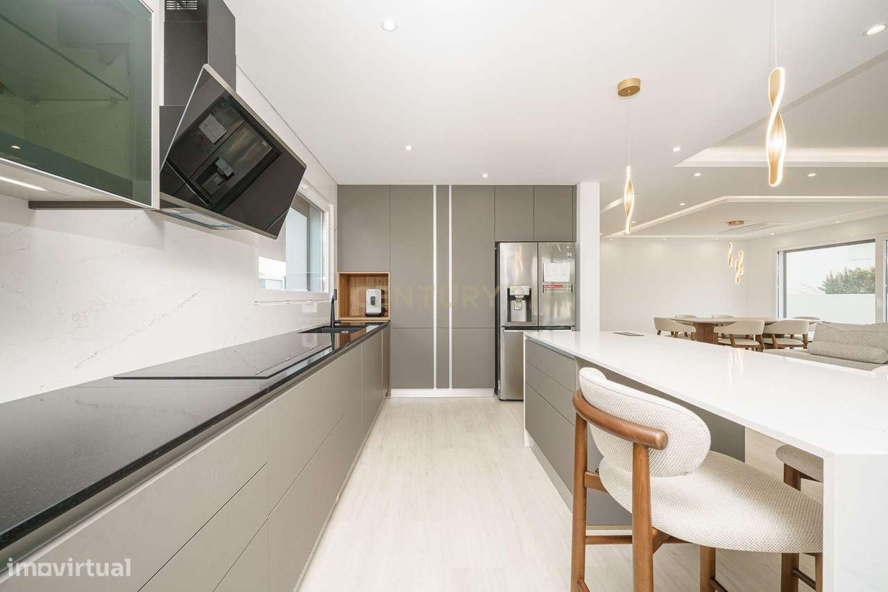 Moradia T3 Térrea a estrear com piscina e vista Serra-Setúbal-18