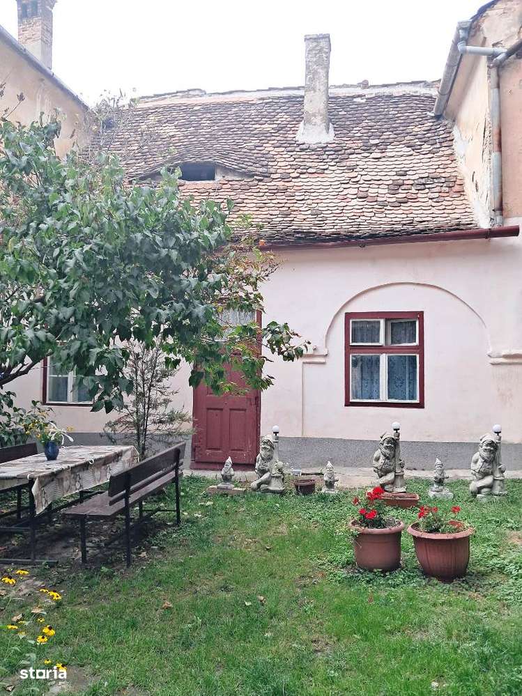 Apartament la casa in zona centrala pretabil birouri-0