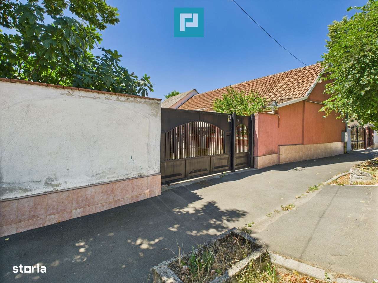 Casă cu 4 camere și teren de 1450 mp în Aradul Nou - Imagine principală: 2/19