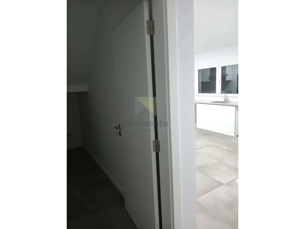 MORADIA T3 em Construção - Fernão Ferro-14