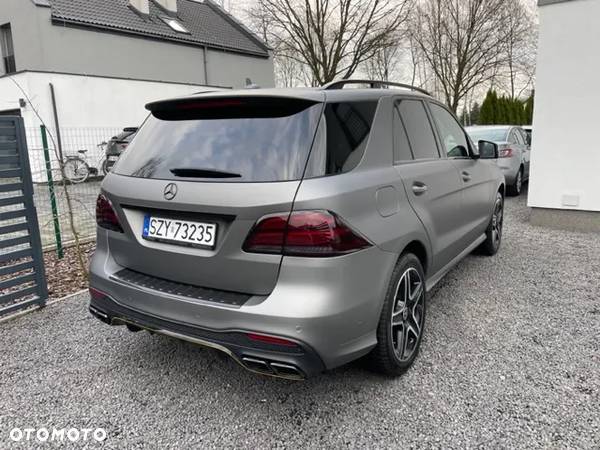 Mercedes-Benz GLE 500 4-Matic 9G-TRONIC - 3