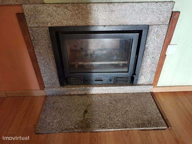 Aluga-se Moradia T2 - Mateus - Grande imagem: 4/6