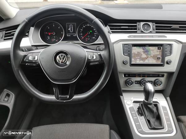 VW Passat 2.0 TDI Confortline DSG - 22