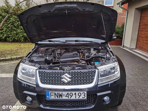 Suzuki Grand Vitara 2.4 Premium - 24