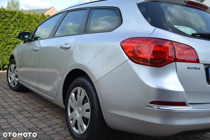 Opel Astra IV 1.4 T Enjoy EU6 - 18