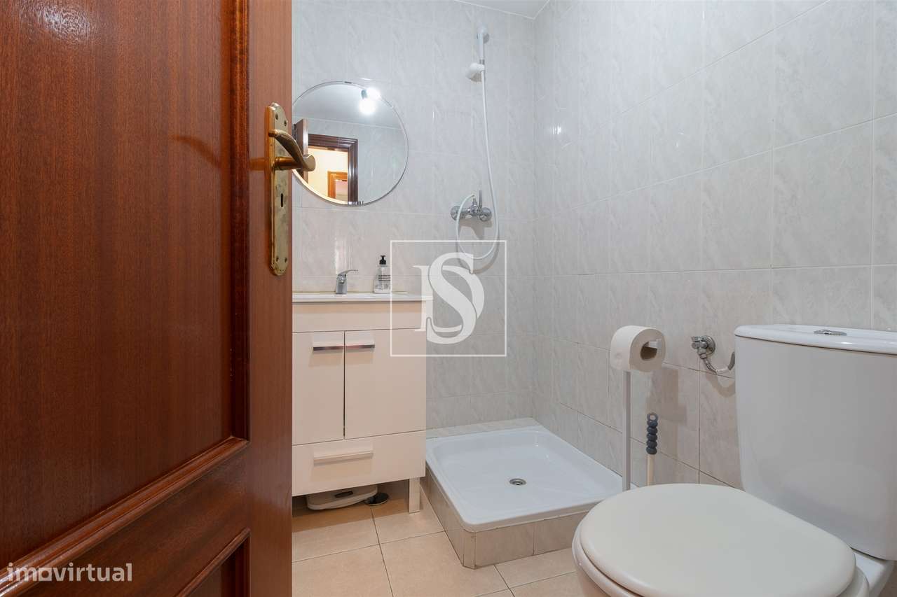 Apartamento T3 Venda em Santo António da Charneca,Barreiro-8