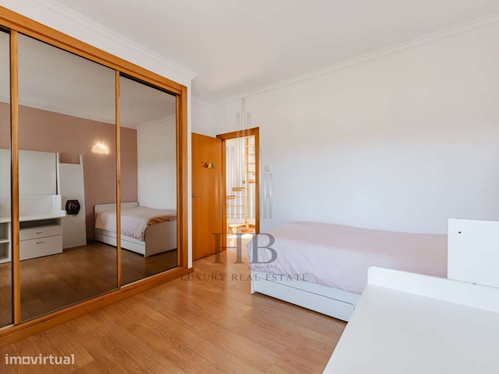 Exclusiva Moradia T4 com Piscina e Jardim |S. Joao das Lampas |Sintra-41