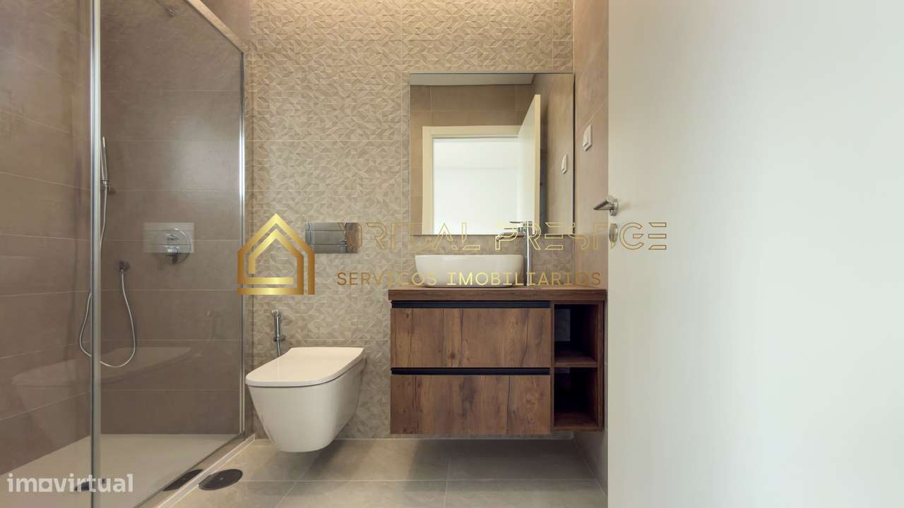 Moradia T4 Térrea | 2 suites e espaço p/ piscina | Fernão Ferro-15