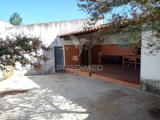 Habitação e comércio Avis, Portalegre. - Grande imagem: 1/35