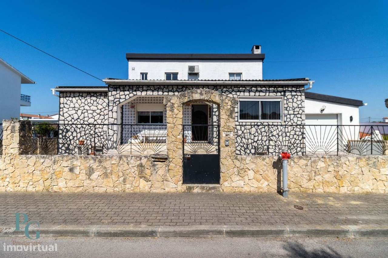 Moradia, 350 m², Fernão Ferro - Grande imagem: 2/56