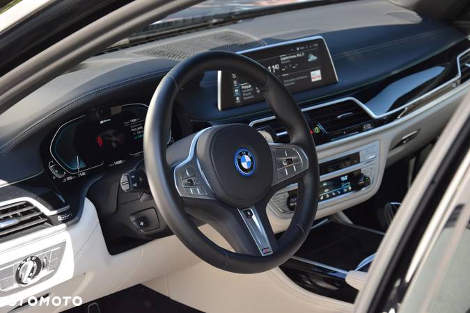 BMW Seria 7 745Le xDrive sport - 9