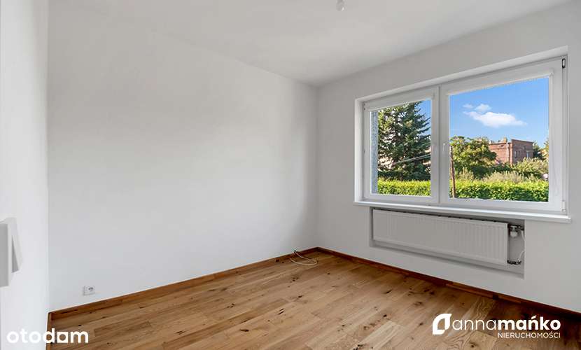 Przestronny dom wolnostojący po modernizacji-5