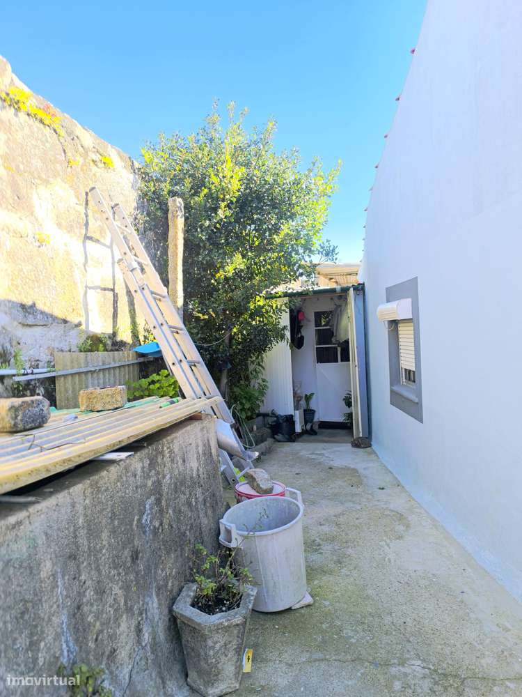 Quintinha com 4 Casas em Porto Campanhã-13
