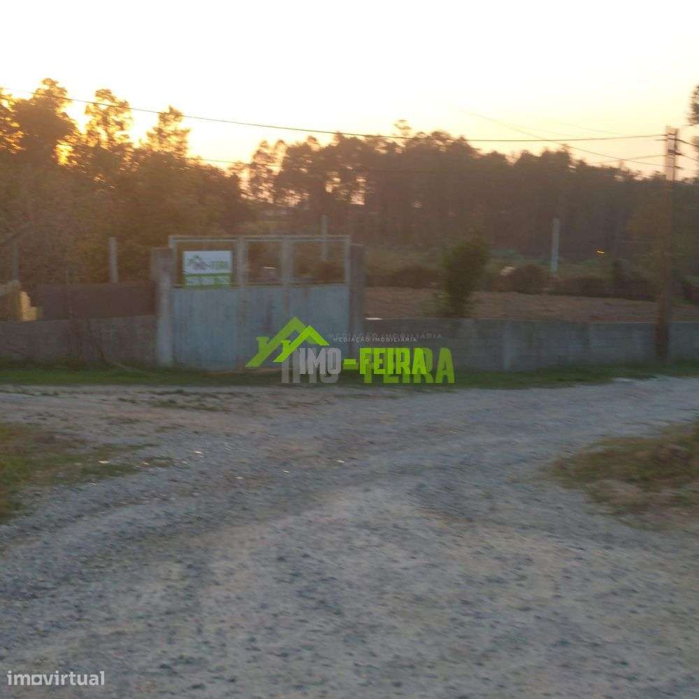 Terreno em Santa Maria da Feira-11
