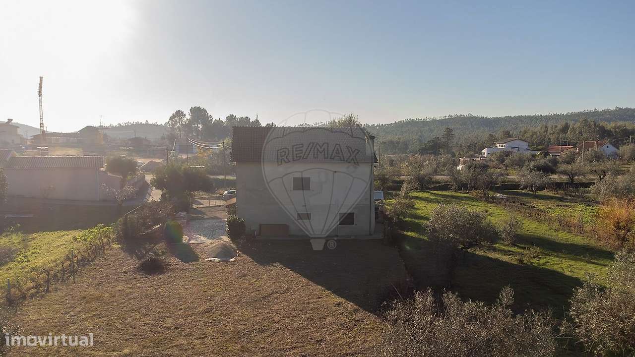 Moradia T4 para venda-7