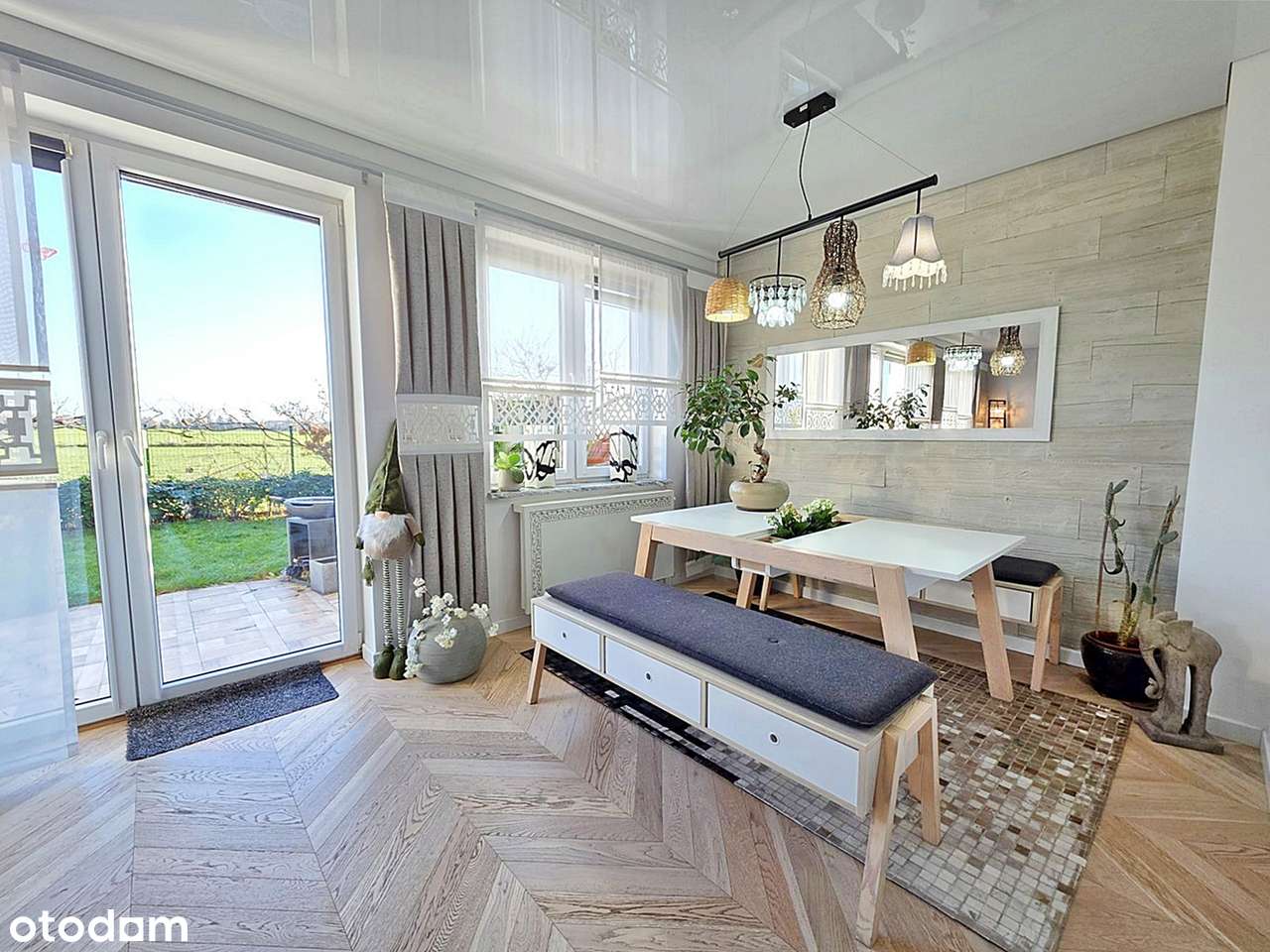 Elegancki, doskonale zaprojektowany dom z 4 sypialniami i garażem - Pełny obrazek: 4/20