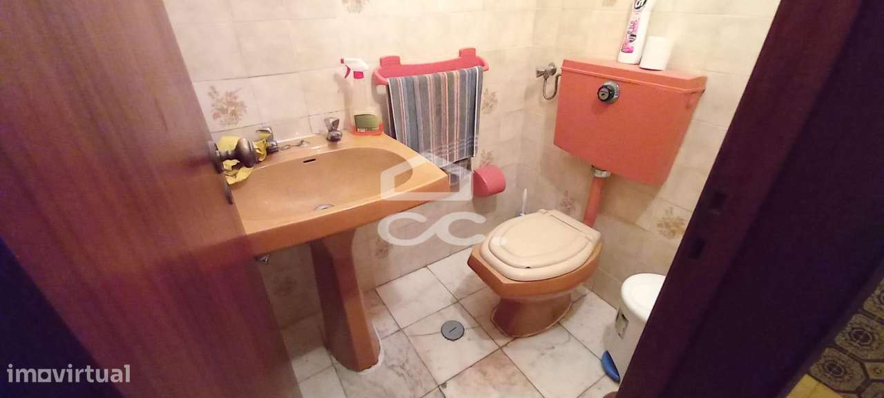 Moradia T3 com 3 pisos em Beja-13