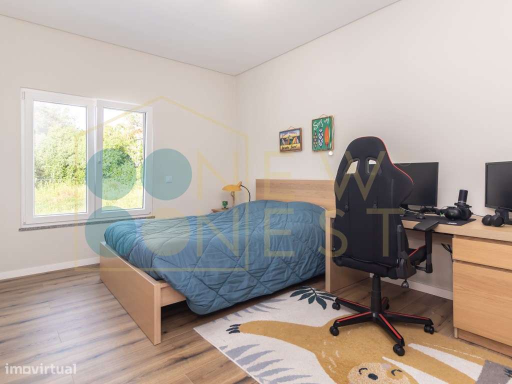 Moradia T4 com piscina e garagem nas Manteigadas | Setúbal-38