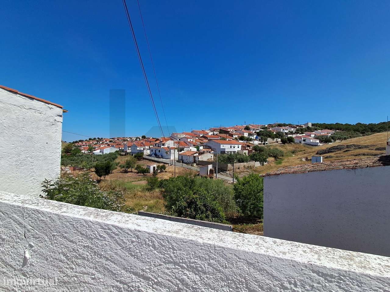 Oportunidade de Investimento | Moradia T2 para Reabilitação em Santo A-43